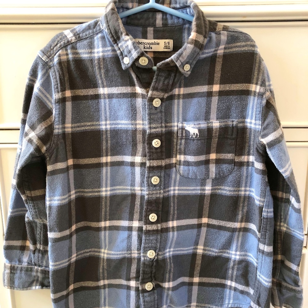 Boy’s Abercrombie Button Down Plaid Flannel Shirt Size 5/6
